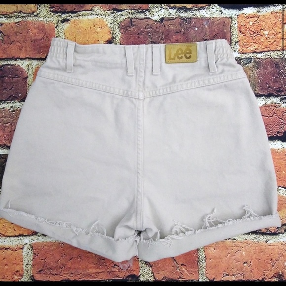 Vintage 90's Lee High Waisted Denim Shorts 27 - Picture 2 of 6